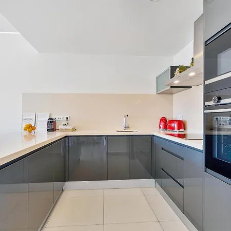 Apartment Luxurious 3-bed And 3 Bathroom - Reserva Del Higueron Malaga