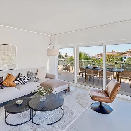 Luxurious 3-bed And 3 Bathroom - Reserva Del Higueron *