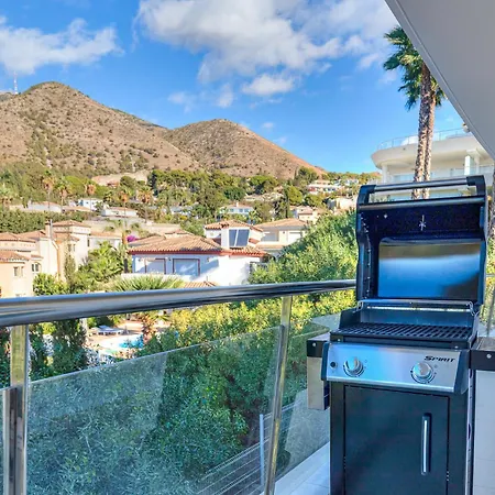 Luxurious 3-bed And 3 Bathroom - Reserva Del Higueron Malaga