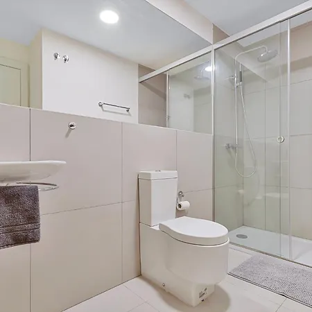 Luxurious 3-bed And 3 Bathroom - Reserva Del Higueron